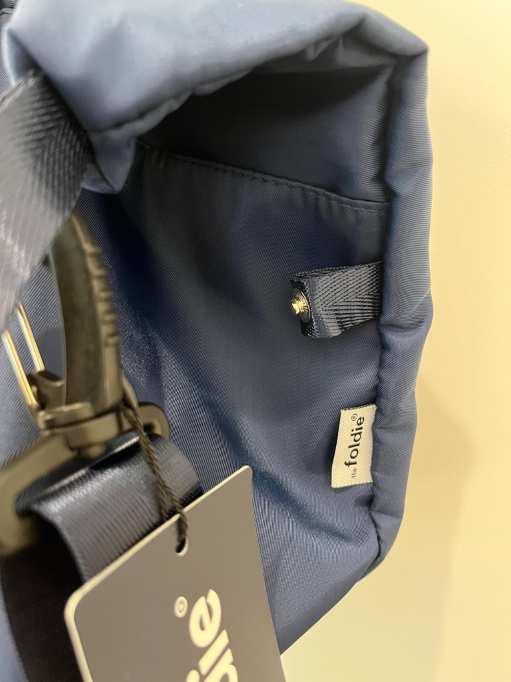 The Foldie Navy Travel  Bag - Picture 3 of 11